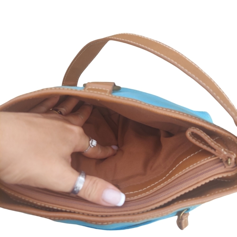 Jamaica Bay Teal Canvas Shoulder Bag - Picture 7 of 15
